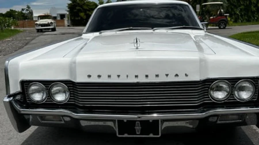 1966 Lincoln Continental 4th Gen - Image 2 of 22
