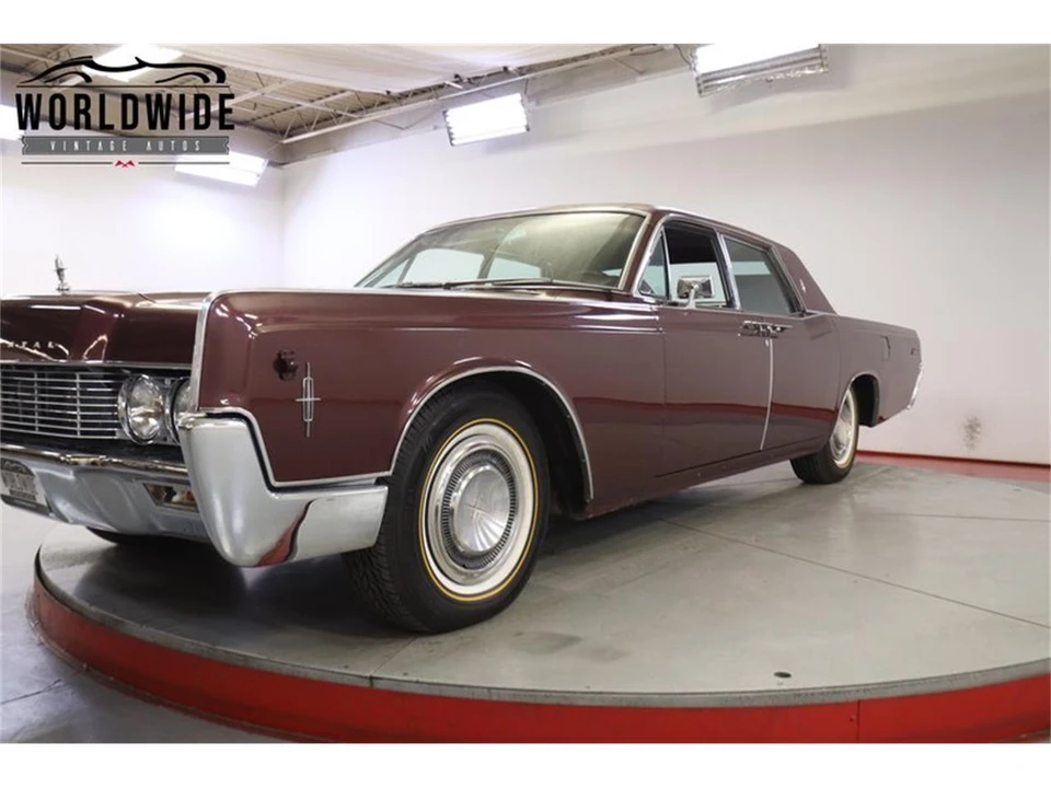 1966 Lincoln Continental 4th Gen - Image 13 of 31