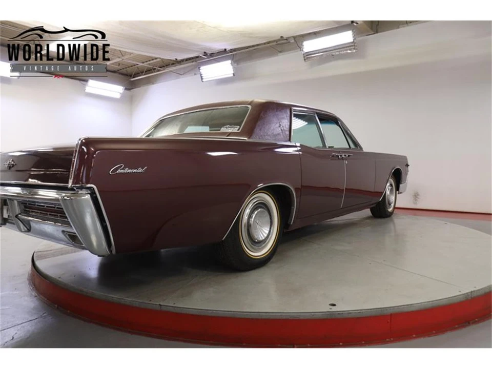 1966 Lincoln Continental 4th Gen - Image 23 of 31