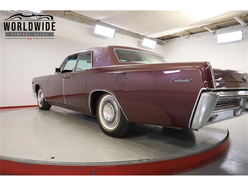 1966 Lincoln Continental 4th Gen - Image 22 of 31