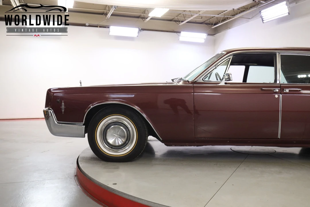 1966 Lincoln Continental 4th Gen - Image 7 of 12
