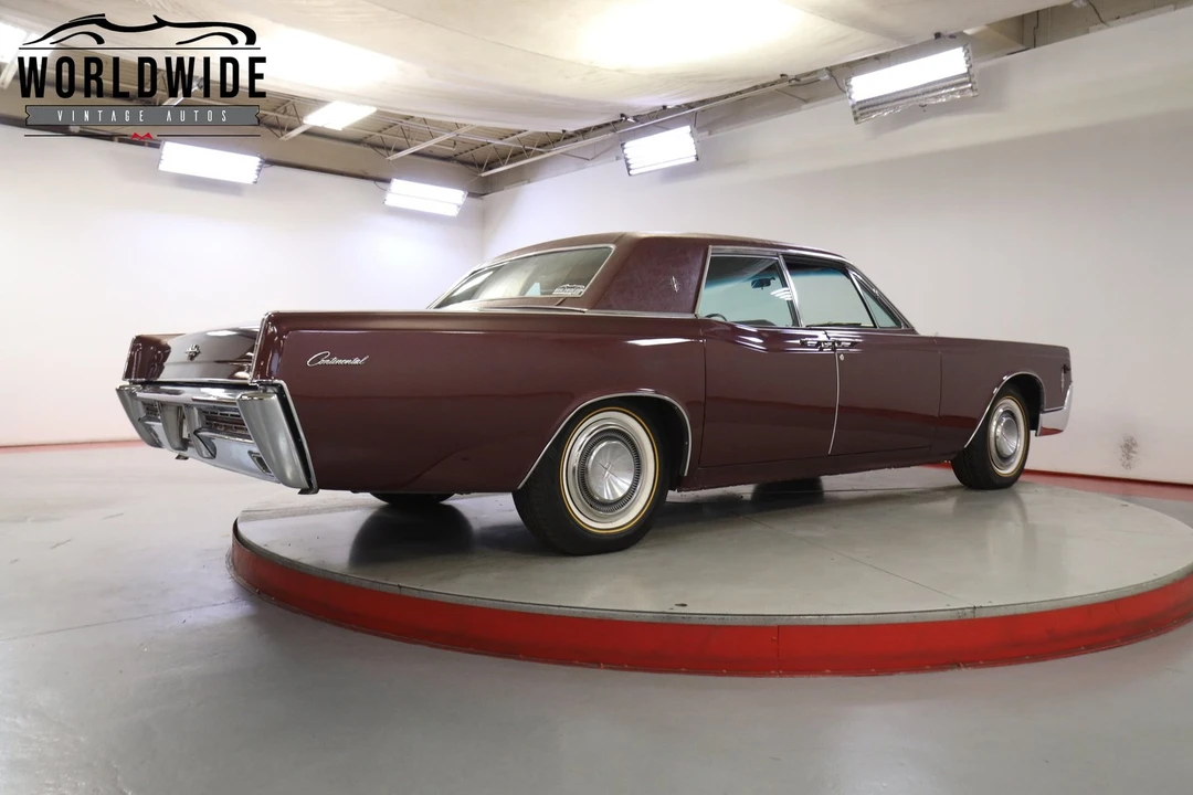 1966 Lincoln Continental 4th Gen - Image 6 of 12
