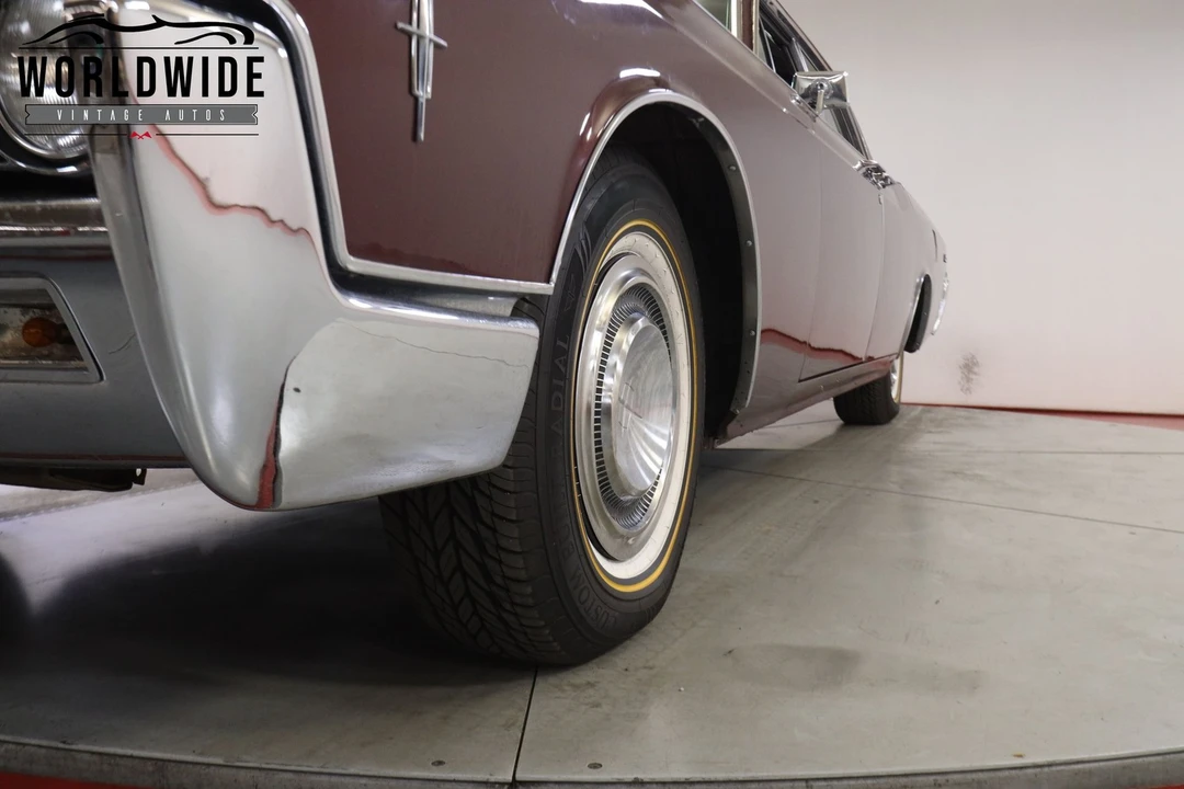 1966 Lincoln Continental 4th Gen - Image 11 of 12