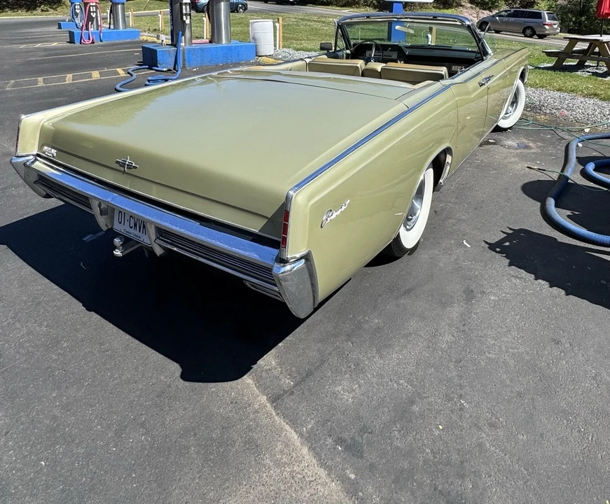 1966 Lincoln Continental 4th Gen - Image 8 of 21