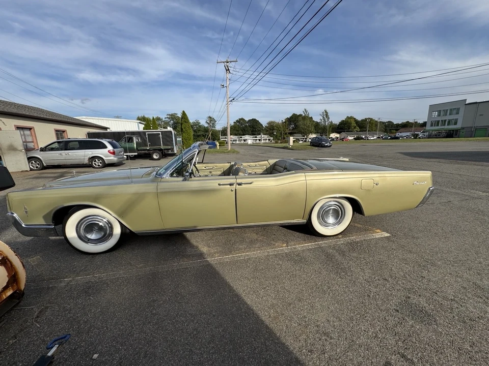 1966 Lincoln Continental 4th Gen - Image 12 of 21