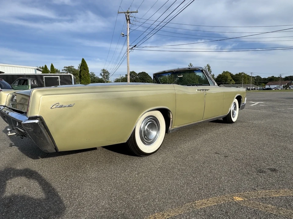1966 Lincoln Continental 4th Gen - Image 20 of 21