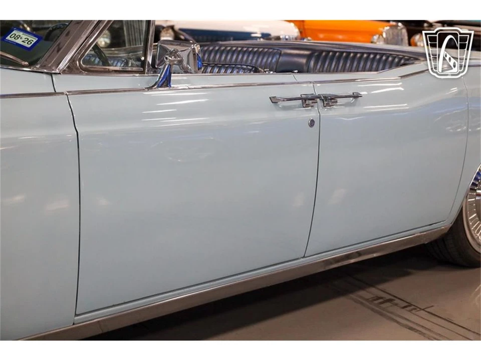 1966 Lincoln Continental 4th Gen - Image 17 of 31
