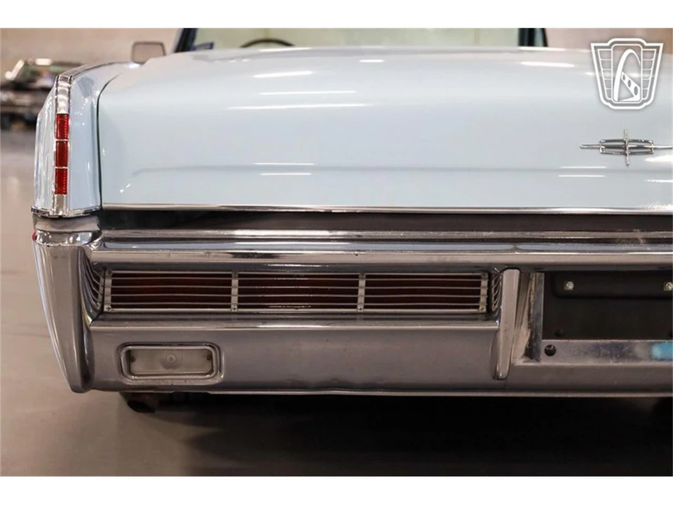 1966 Lincoln Continental 4th Gen - Image 27 of 31