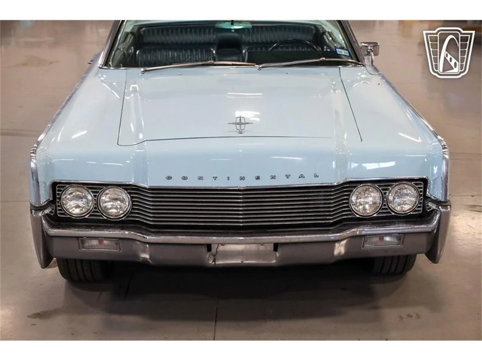 1966 Lincoln Continental 4th Gen - Image 7 of 31