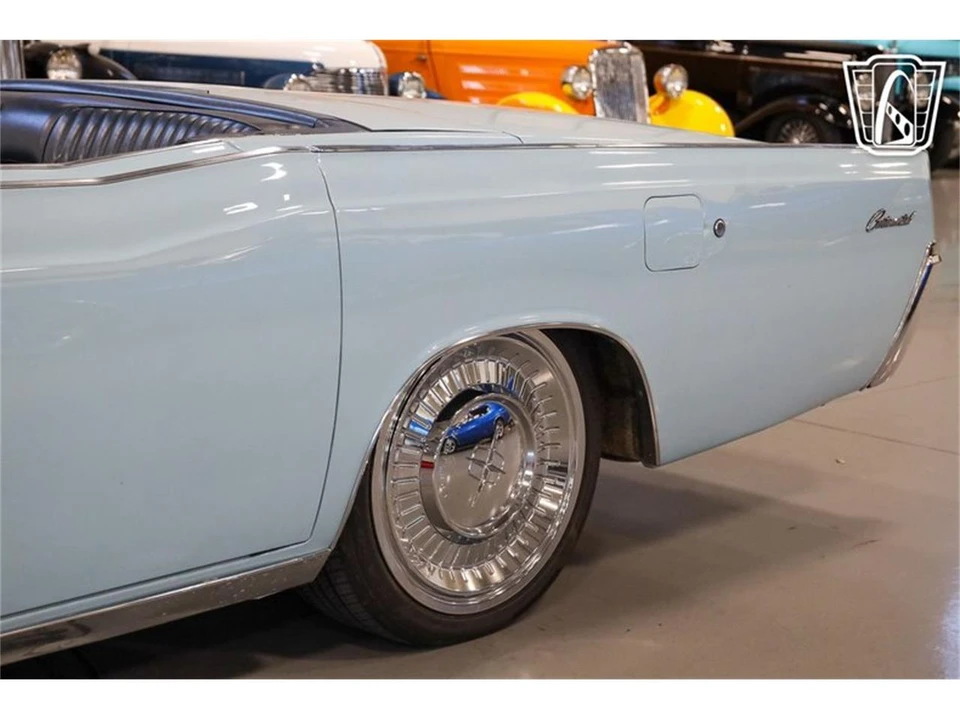 1966 Lincoln Continental 4th Gen - Image 18 of 31