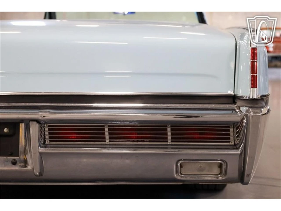 1966 Lincoln Continental 4th Gen - Image 28 of 31