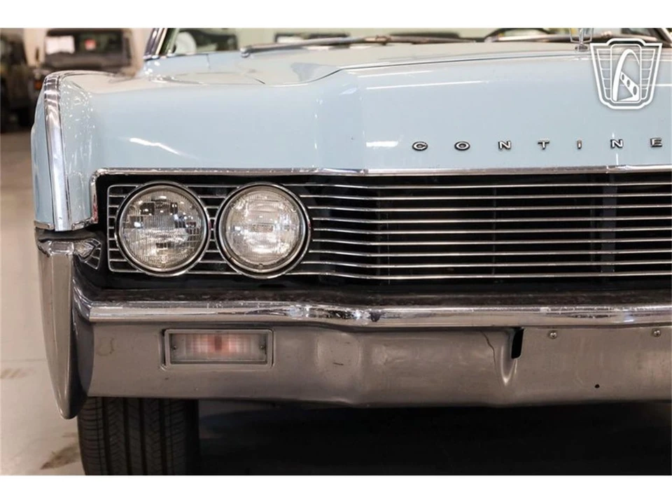 1966 Lincoln Continental 4th Gen - Image 8 of 31