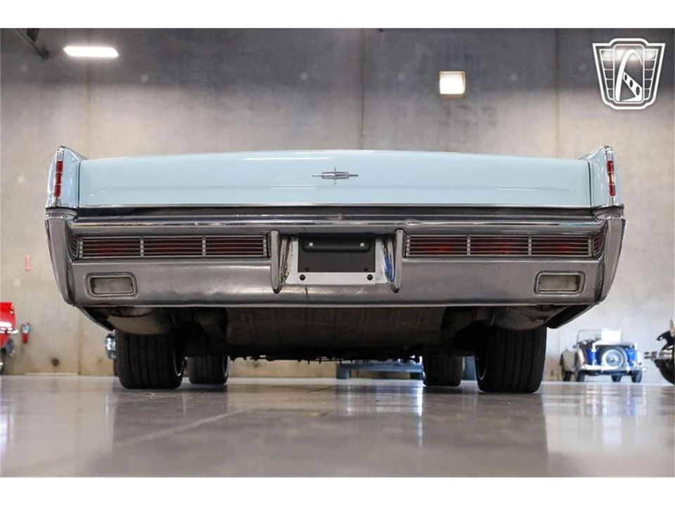 1966 Lincoln Continental 4th Gen - Image 24 of 31