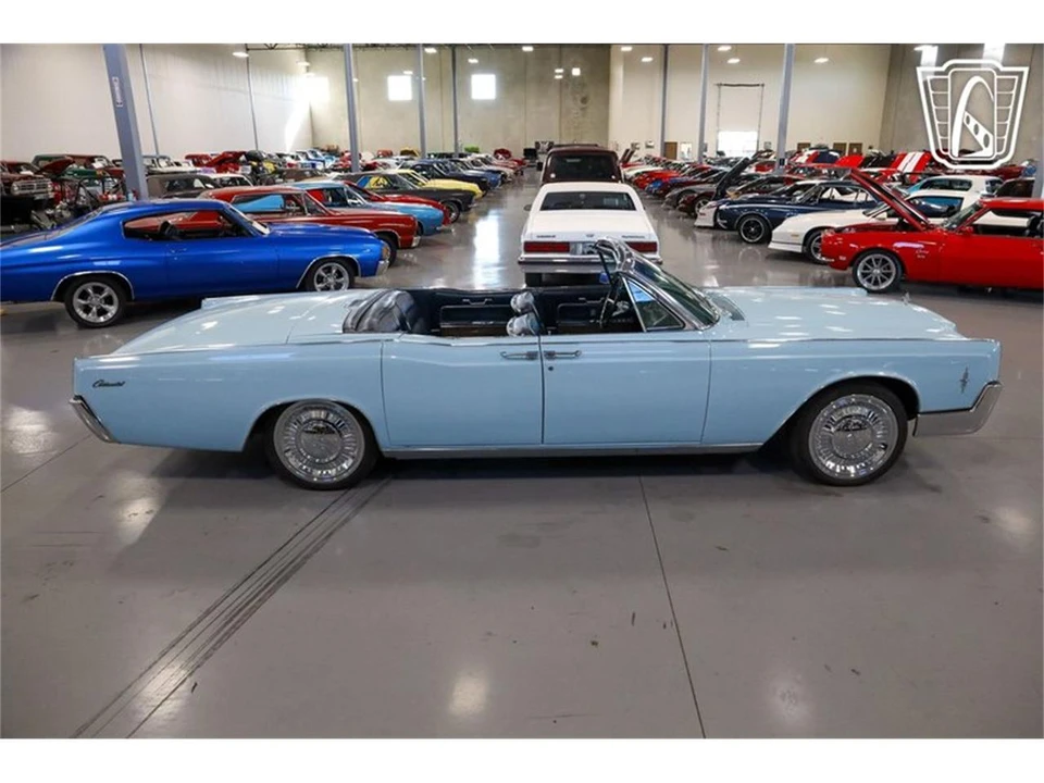 1966 Lincoln Continental 4th Gen - Image 29 of 31
