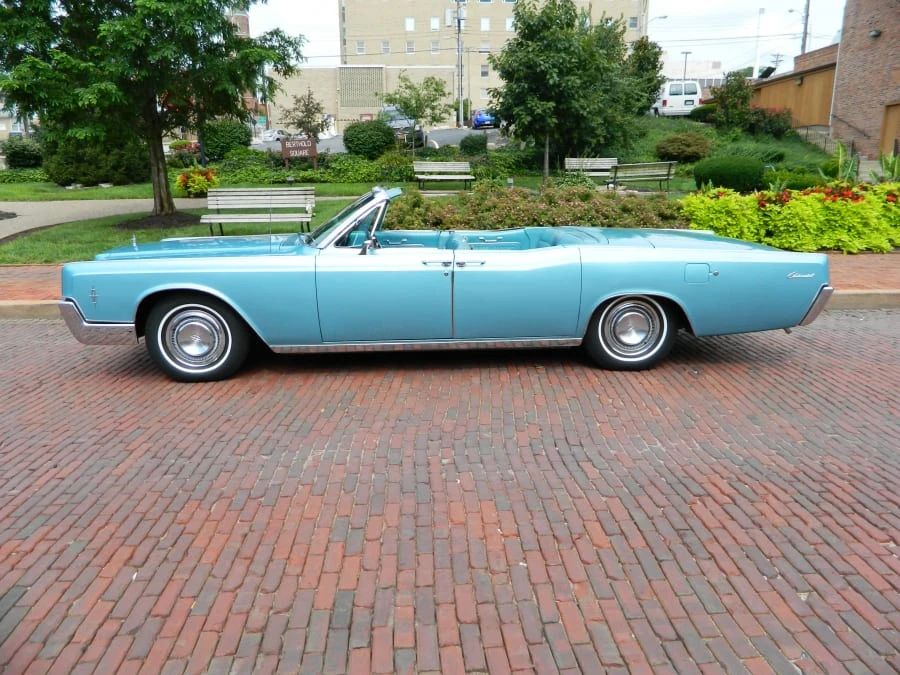 1966 Lincoln Continental 4th Gen - Image 2 of 10
