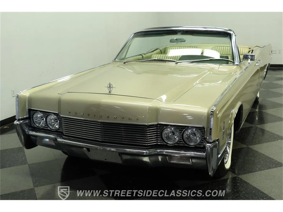 1966 Lincoln Continental 4th Gen - Image 17 of 31
