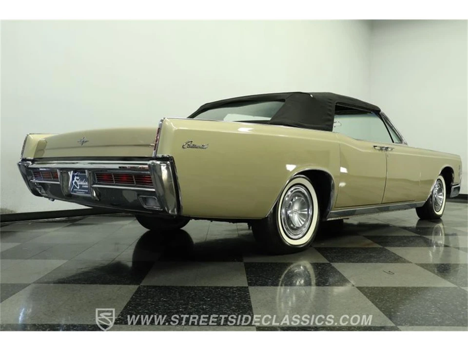 1966 Lincoln Continental 4th Gen - Image 26 of 31