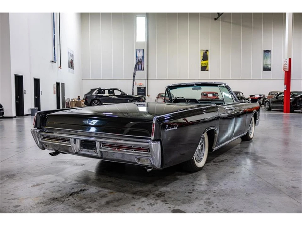 1966 Lincoln Continental 4th Gen - Image 6 of 31