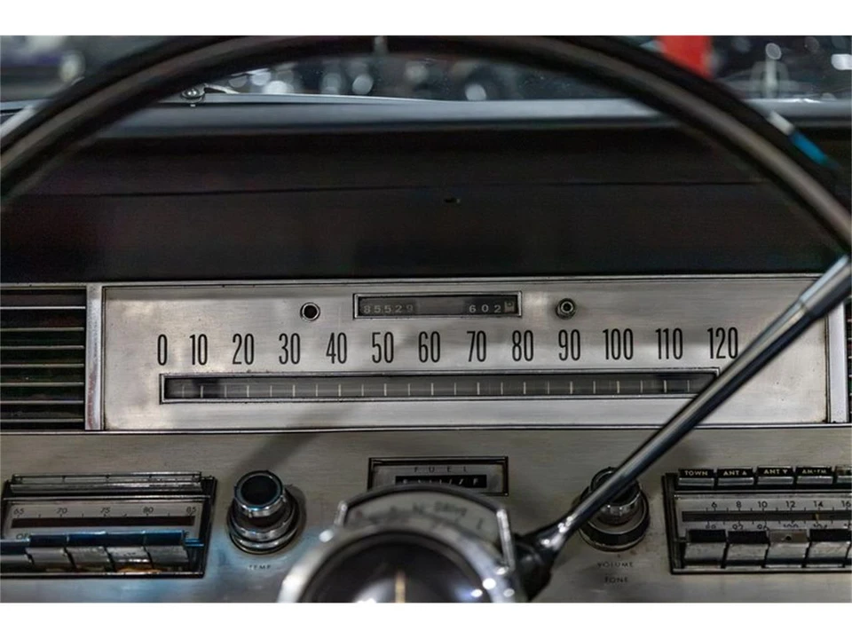 1966 Lincoln Continental 4th Gen - Image 11 of 31