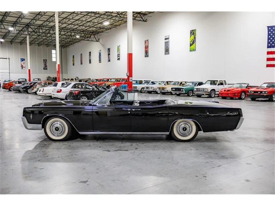 1966 Lincoln Continental 4th Gen - Image 3 of 31