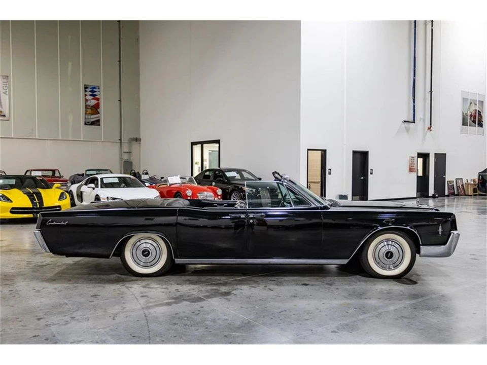 1966 Lincoln Continental 4th Gen - Image 7 of 31