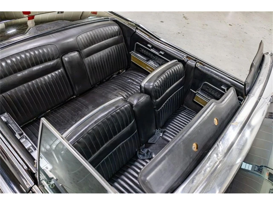 1966 Lincoln Continental 4th Gen - Image 19 of 31