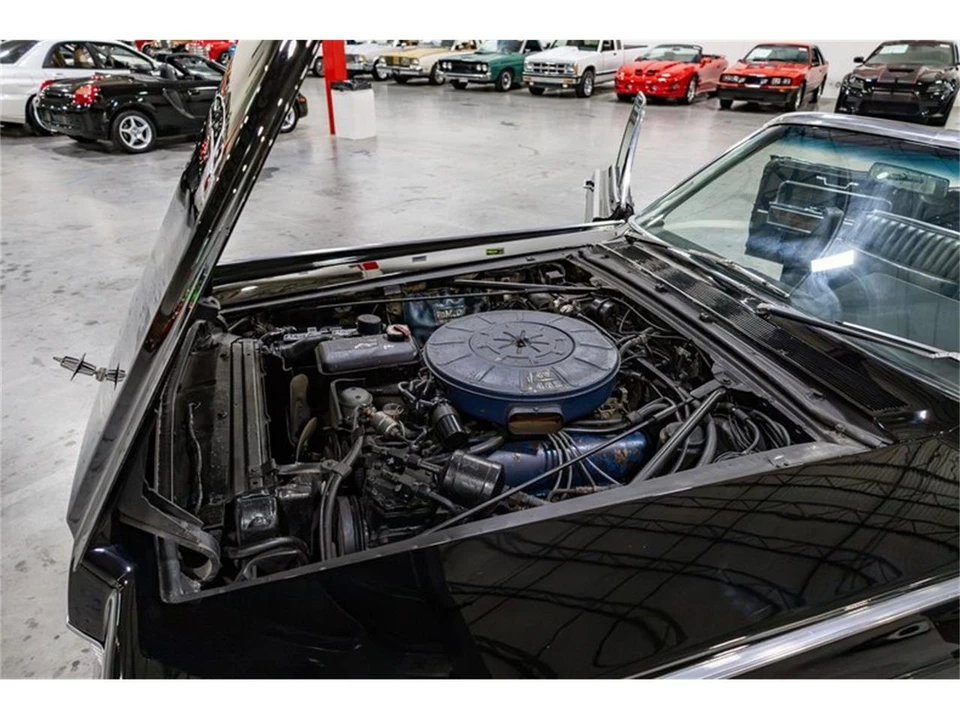 1966 Lincoln Continental 4th Gen - Image 16 of 31