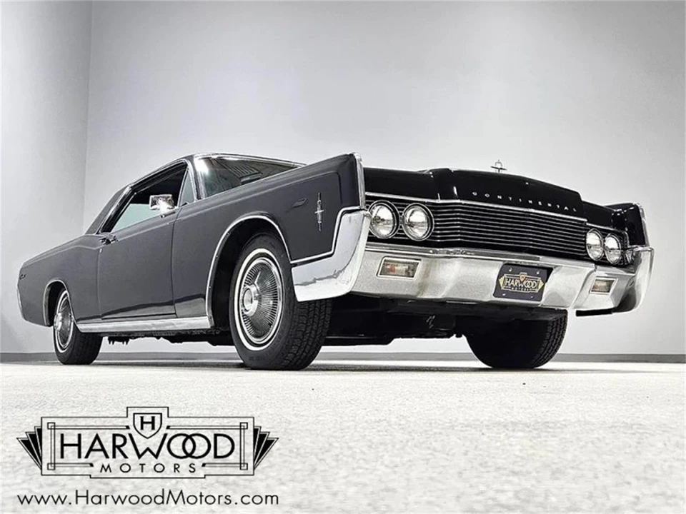 1966 Lincoln Continental 4th Gen - Image 11 of 31