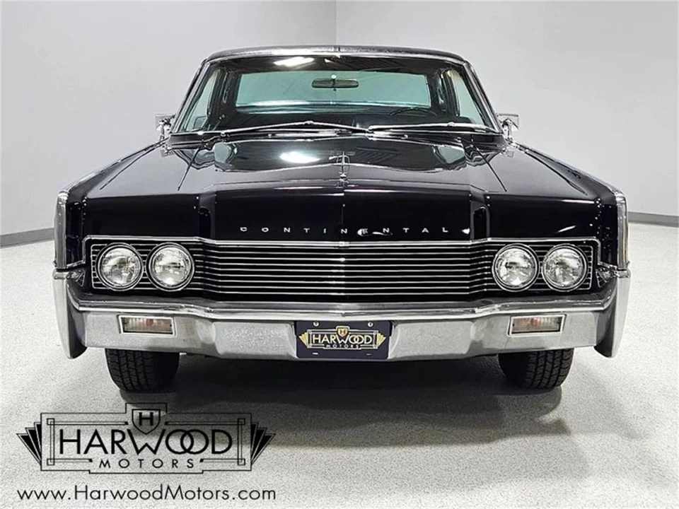 1966 Lincoln Continental 4th Gen - Image 9 of 31
