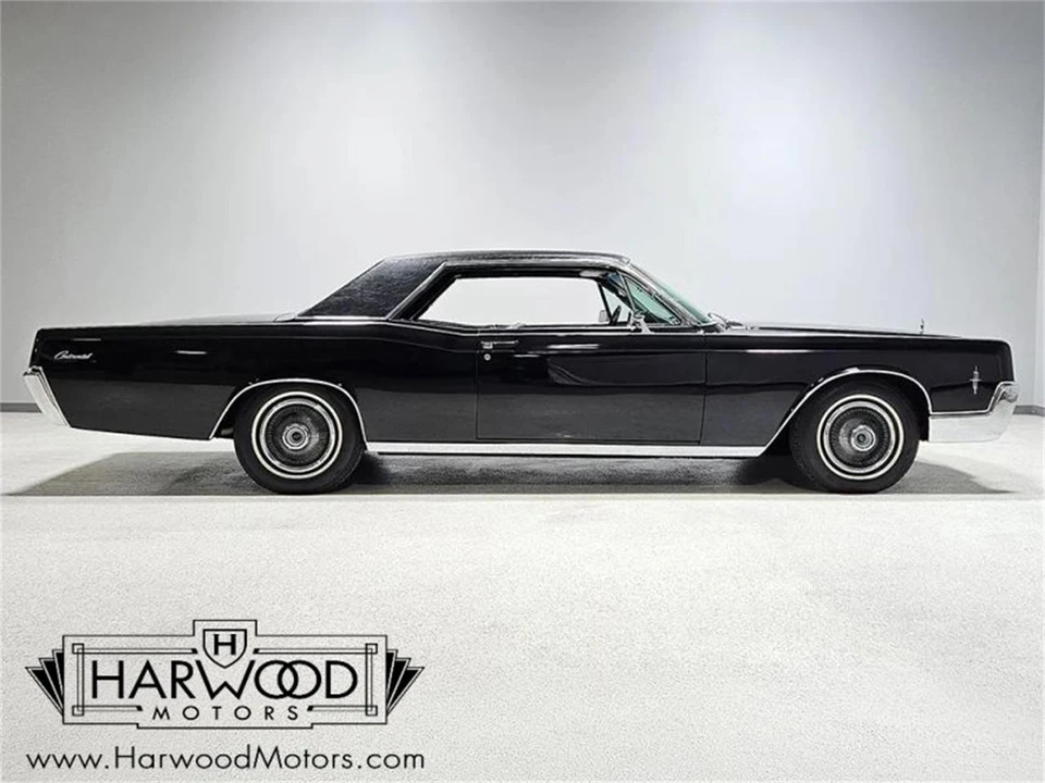 1966 Lincoln Continental 4th Gen - Image 15 of 31