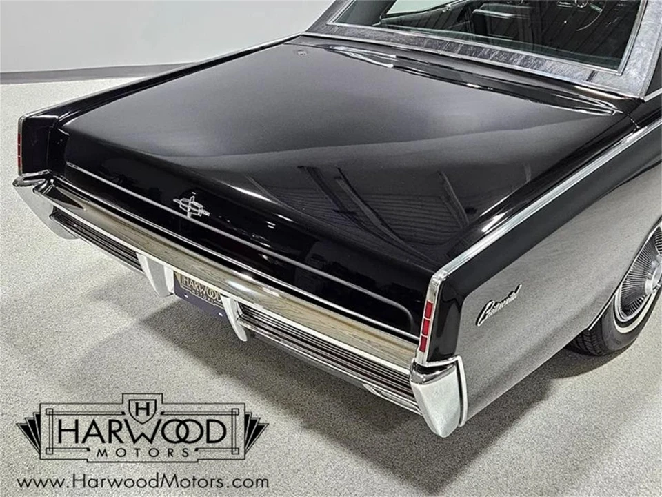 1966 Lincoln Continental 4th Gen - Image 20 of 31