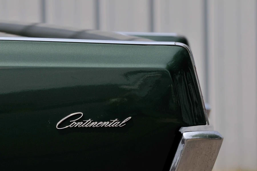1966 Lincoln Continental 4th Gen - Image 9 of 11