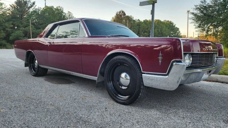 1966 Lincoln Continental 4th Gen - Image 7 of 13