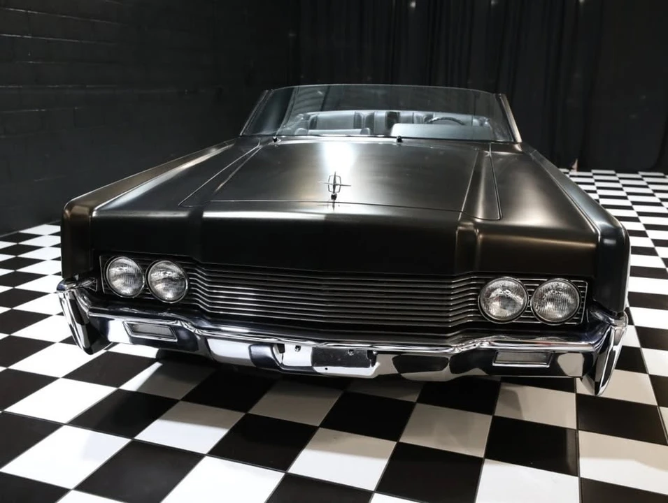 1966 Lincoln Continental 4th Gen - Image 9 of 20