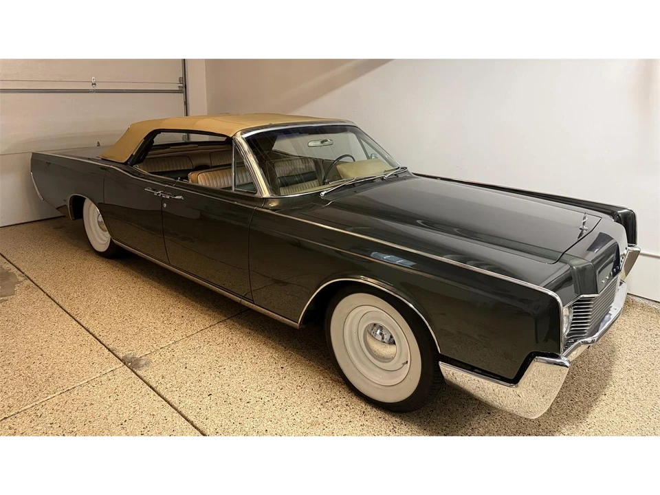 1966 Lincoln Continental 4th Gen - Image 11 of 22