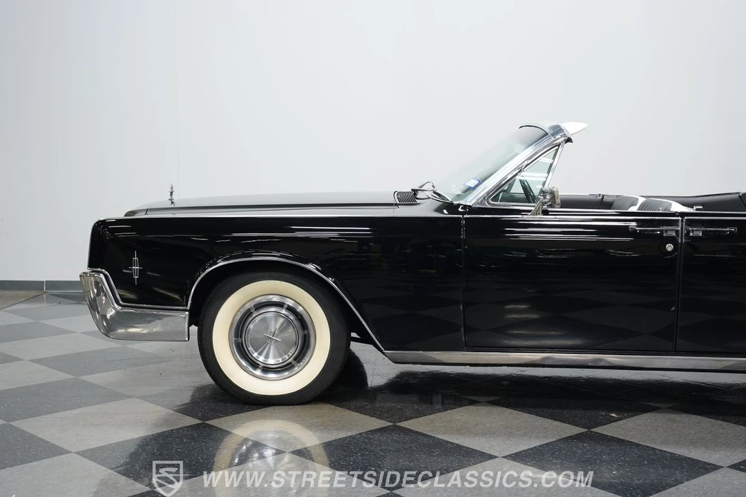 1966 Lincoln Continental 4th Gen - Image 23 of 31