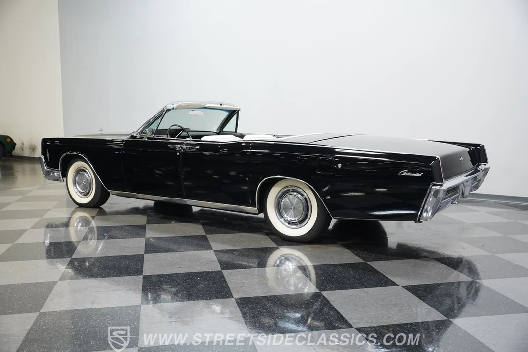 1966 Lincoln Continental 4th Gen - Image 9 of 12