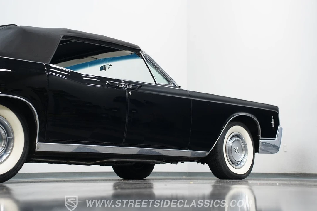 1966 Lincoln Continental 4th Gen - Image 28 of 31