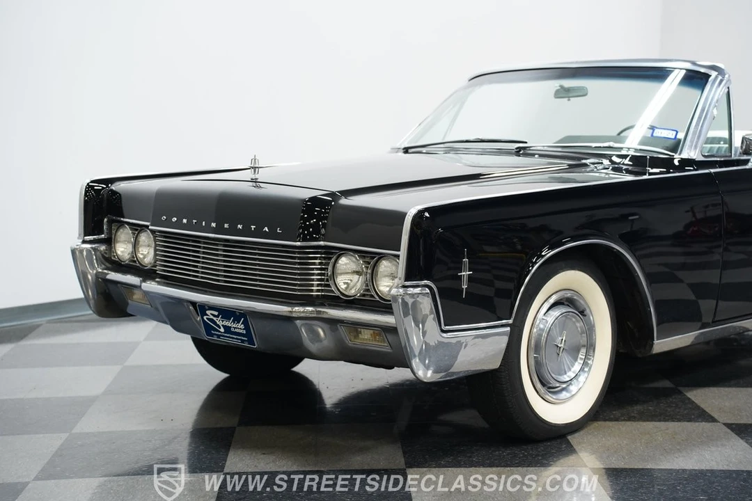 1966 Lincoln Continental 4th Gen - Image 18 of 21