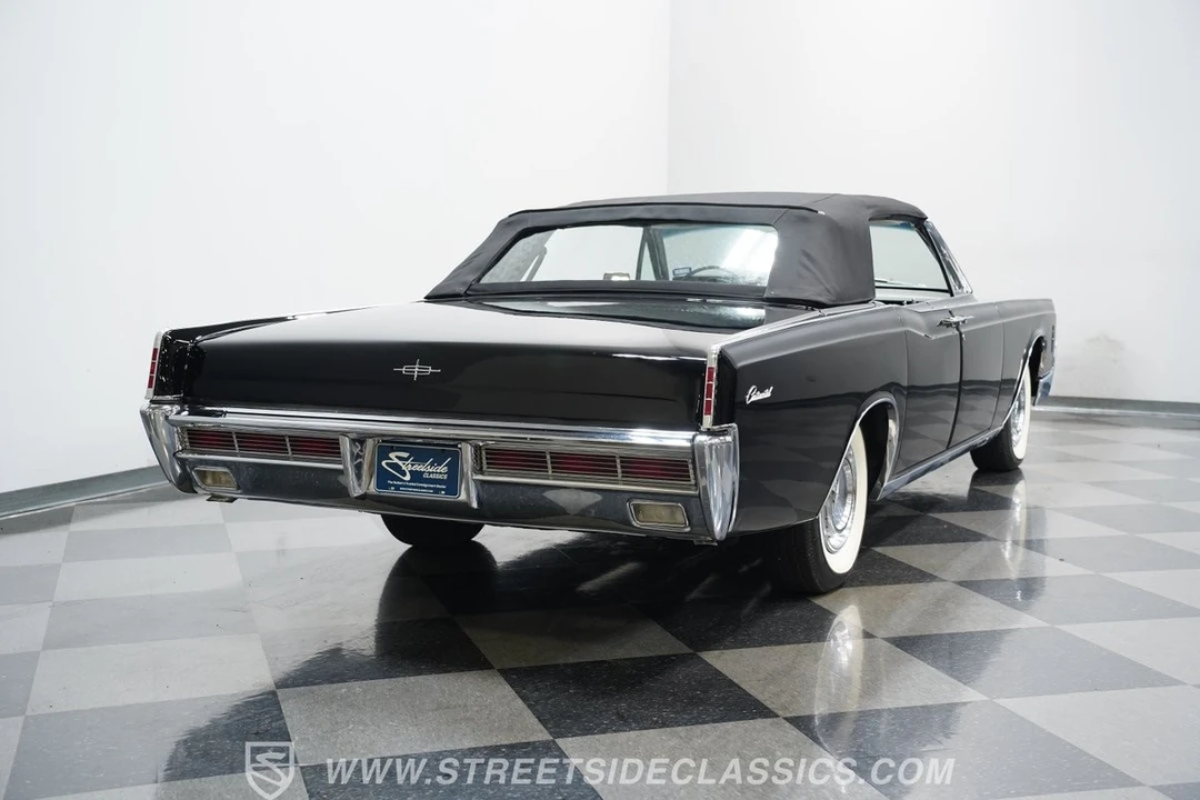 1966 Lincoln Continental 4th Gen - Image 11 of 21