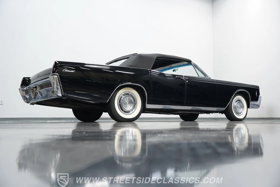 1966 Lincoln Continental 4th Gen - Image 27 of 31