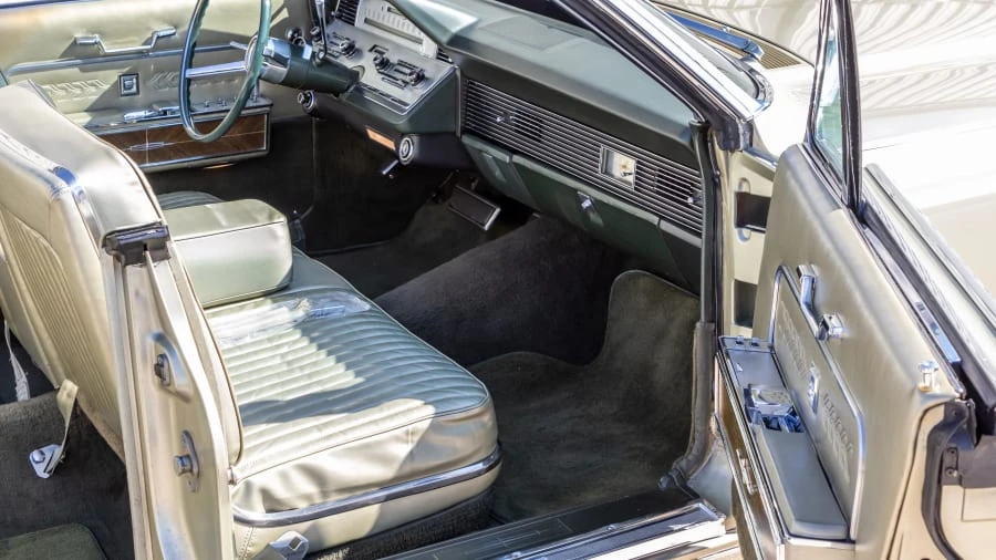 1966 Lincoln Continental 4th Gen - Image 5 of 31