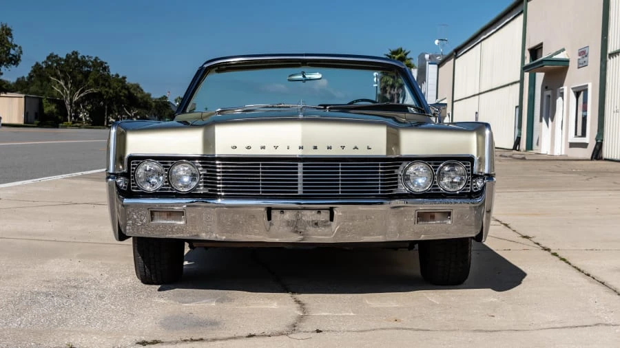 1966 Lincoln Continental 4th Gen - Image 14 of 31