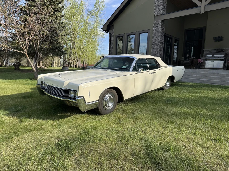 1966 Lincoln Continental 4th Gen - Image 2 of 31