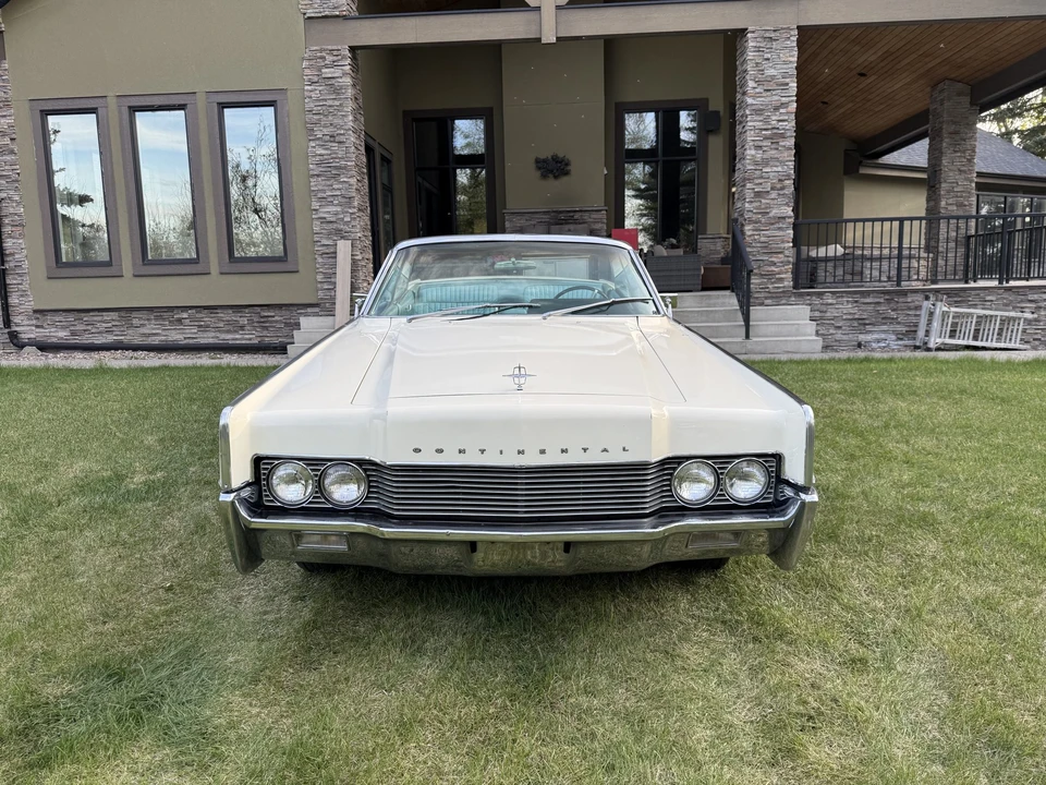 1966 Lincoln Continental 4th Gen - Image 12 of 31