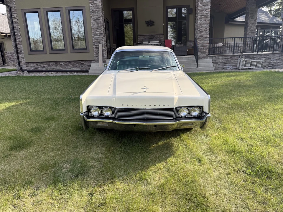 1966 Lincoln Continental 4th Gen - Image 11 of 31