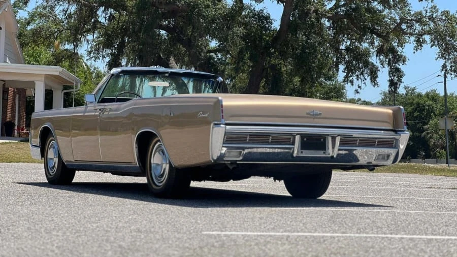 1966 Lincoln Continental 4th Gen - Image 8 of 23