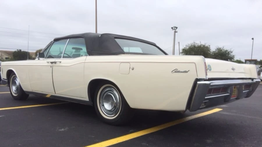 1966 Lincoln Continental 4th Gen - Image 2 of 4