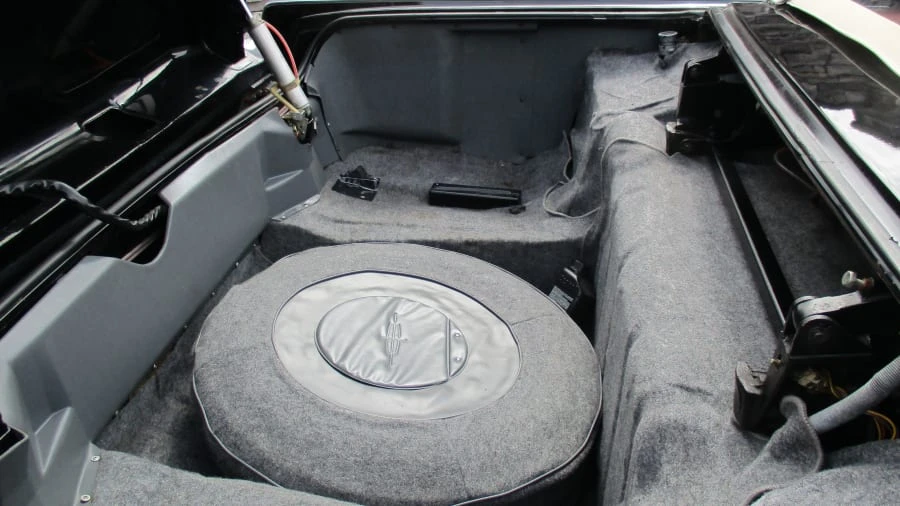 1966 Lincoln Continental 4th Gen - Image 7 of 11