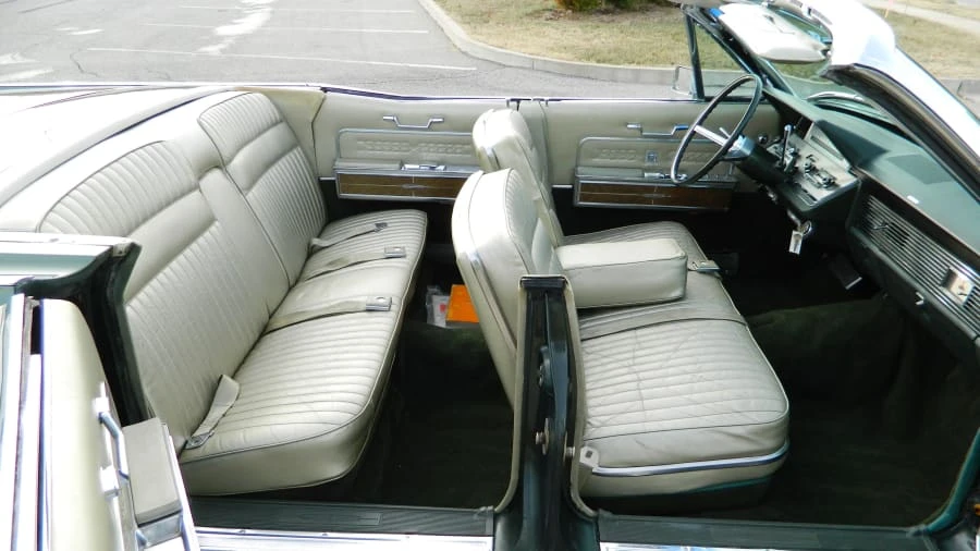 1966 Lincoln Continental 4th Gen - Image 5 of 9